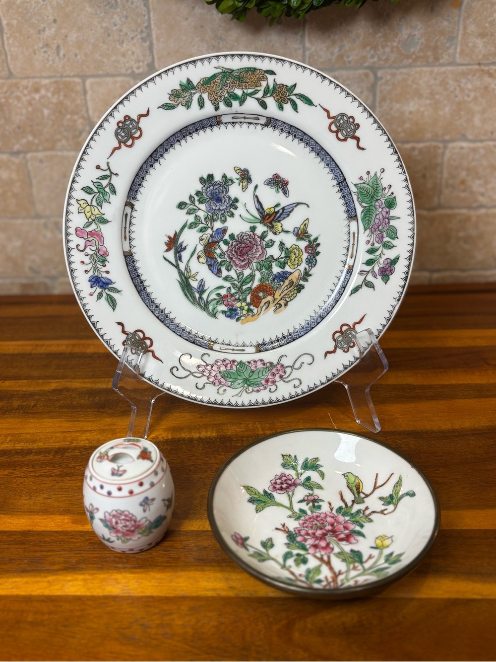Vintage Chinoiserie Porcelain 3-Pc Decor Set Macau China Hong Kong Famille Rose